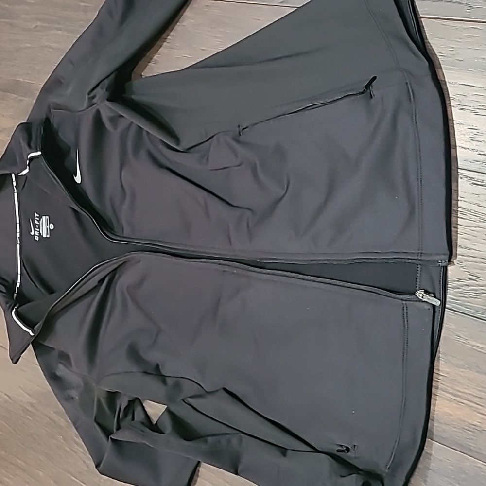 Nike performance jacket - Picture 3 of 7